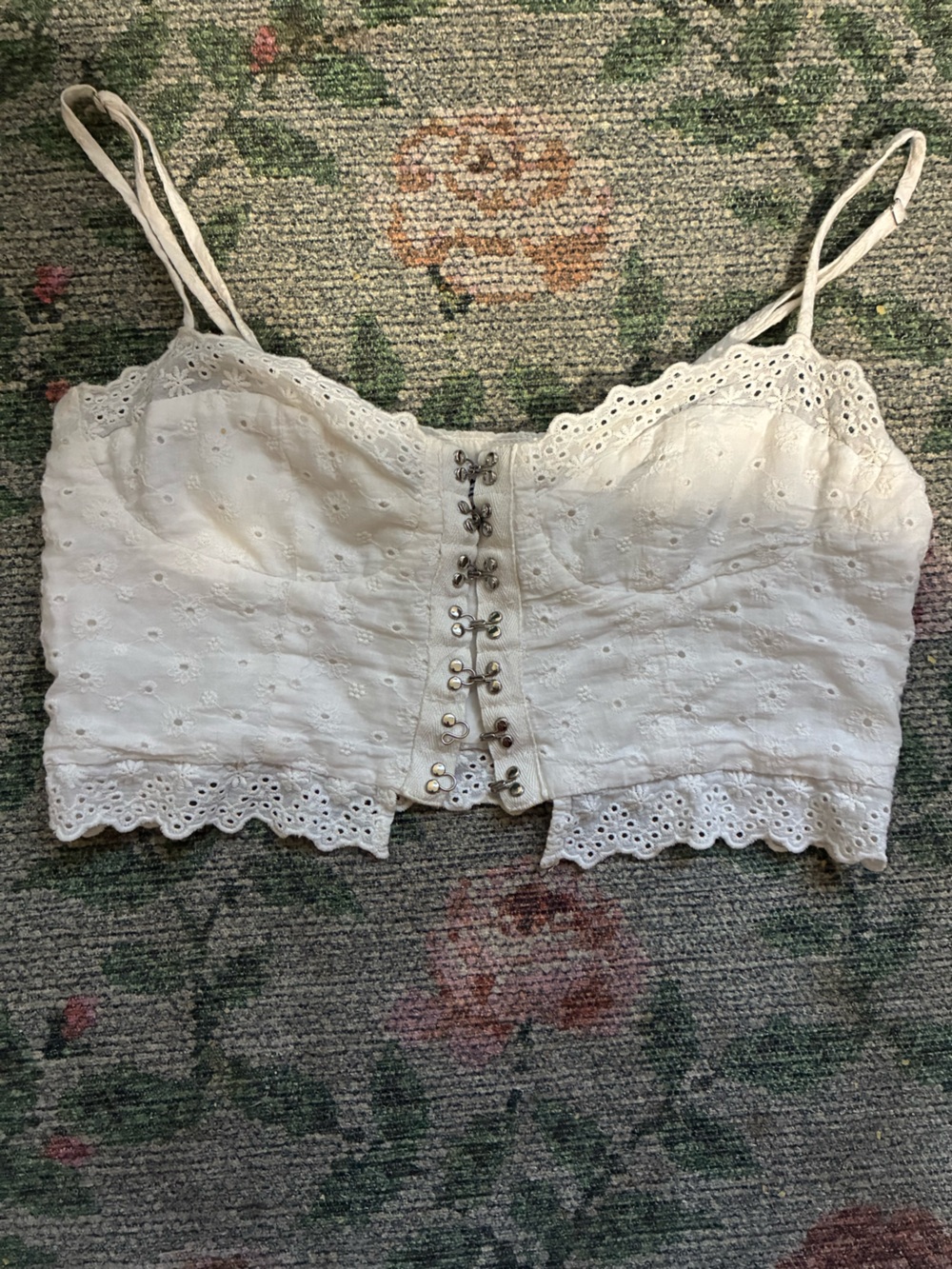 SOLD 🤍